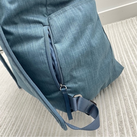 Lululemon Rise & Shine 25L Backpack - Picture 5 of 12